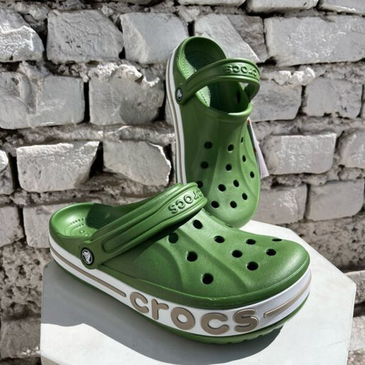 Crocs Bayaband Clogs (Kelly Green)